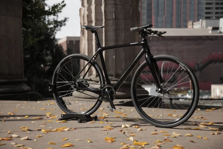 The Rogue C6 carbon fiber bicycle integrates GPS systems and is designed for commuters
