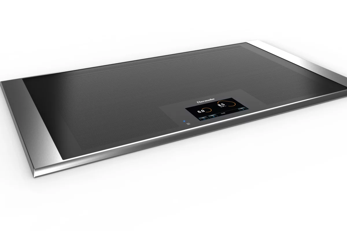 The Freedom Induction Cooktop will heat cookware placed anywhere on its surface, and will adapt its active area to the shape and size of that cookware's footprint