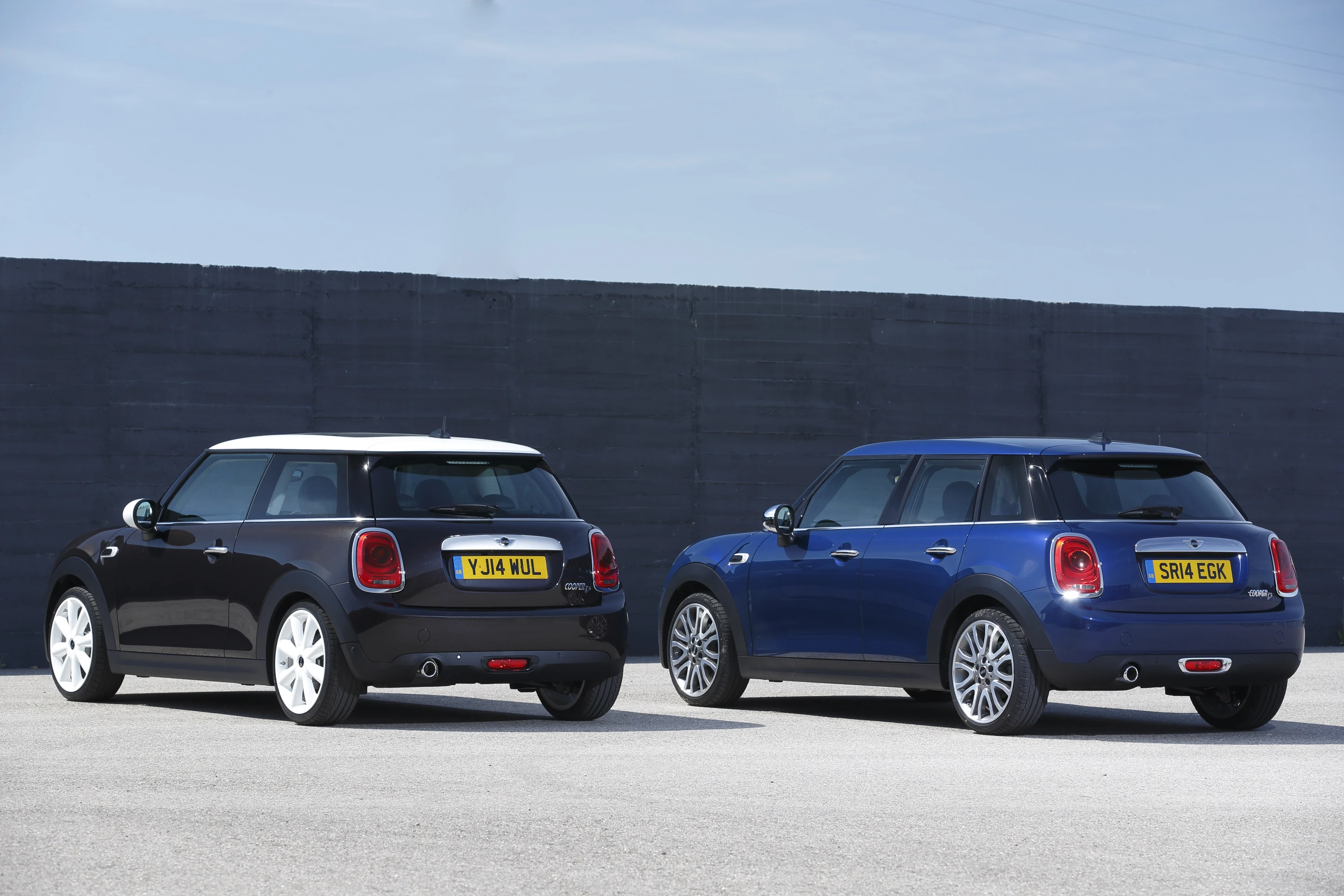 The 5-door has a higher glasshouse than the 3-door