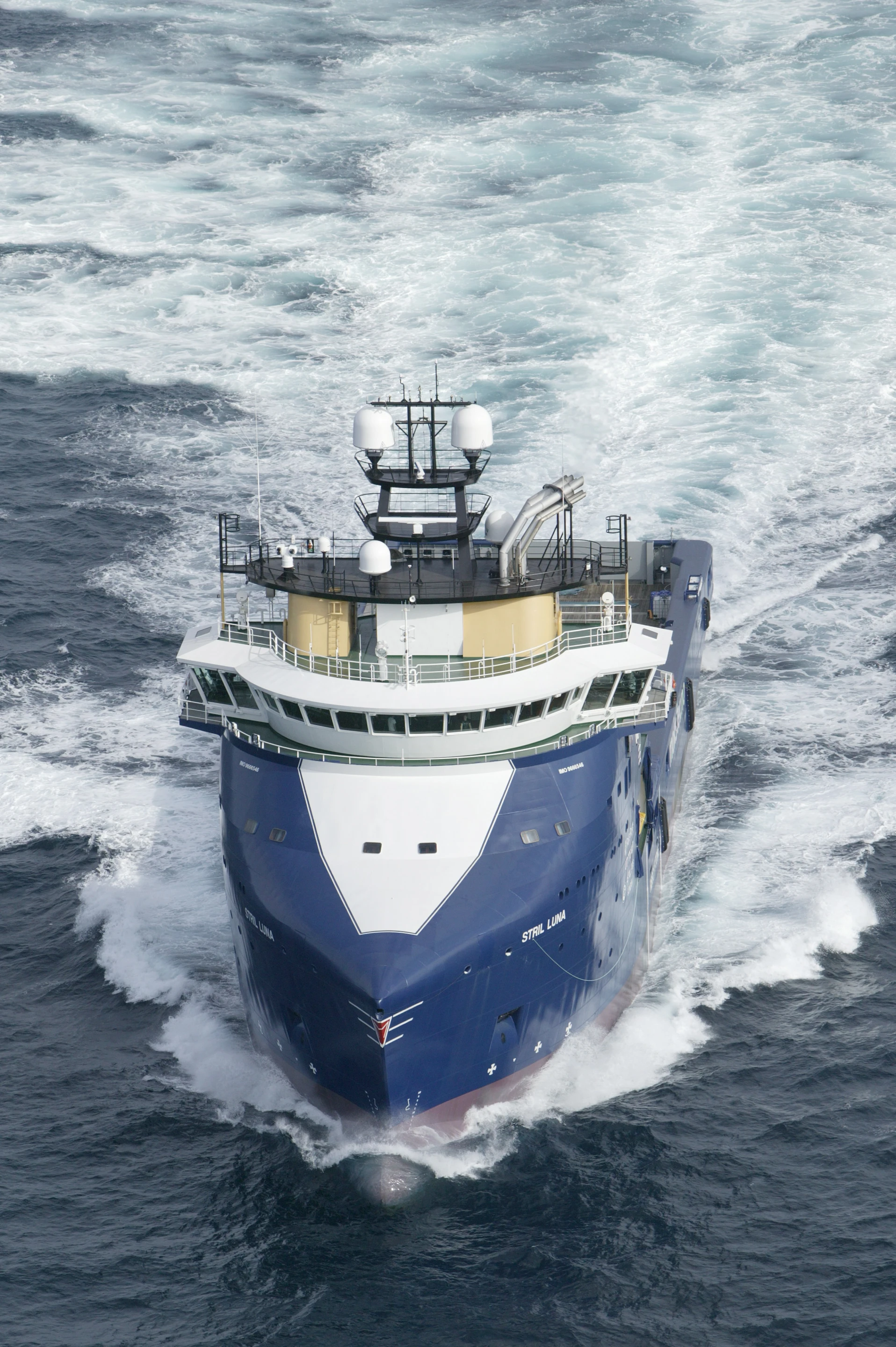 Stril Luna is the first vessel with the Virtual Bridge technology