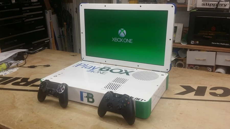 The PlayBox with the Xbox One powered up (Photo: Edward Zarick)