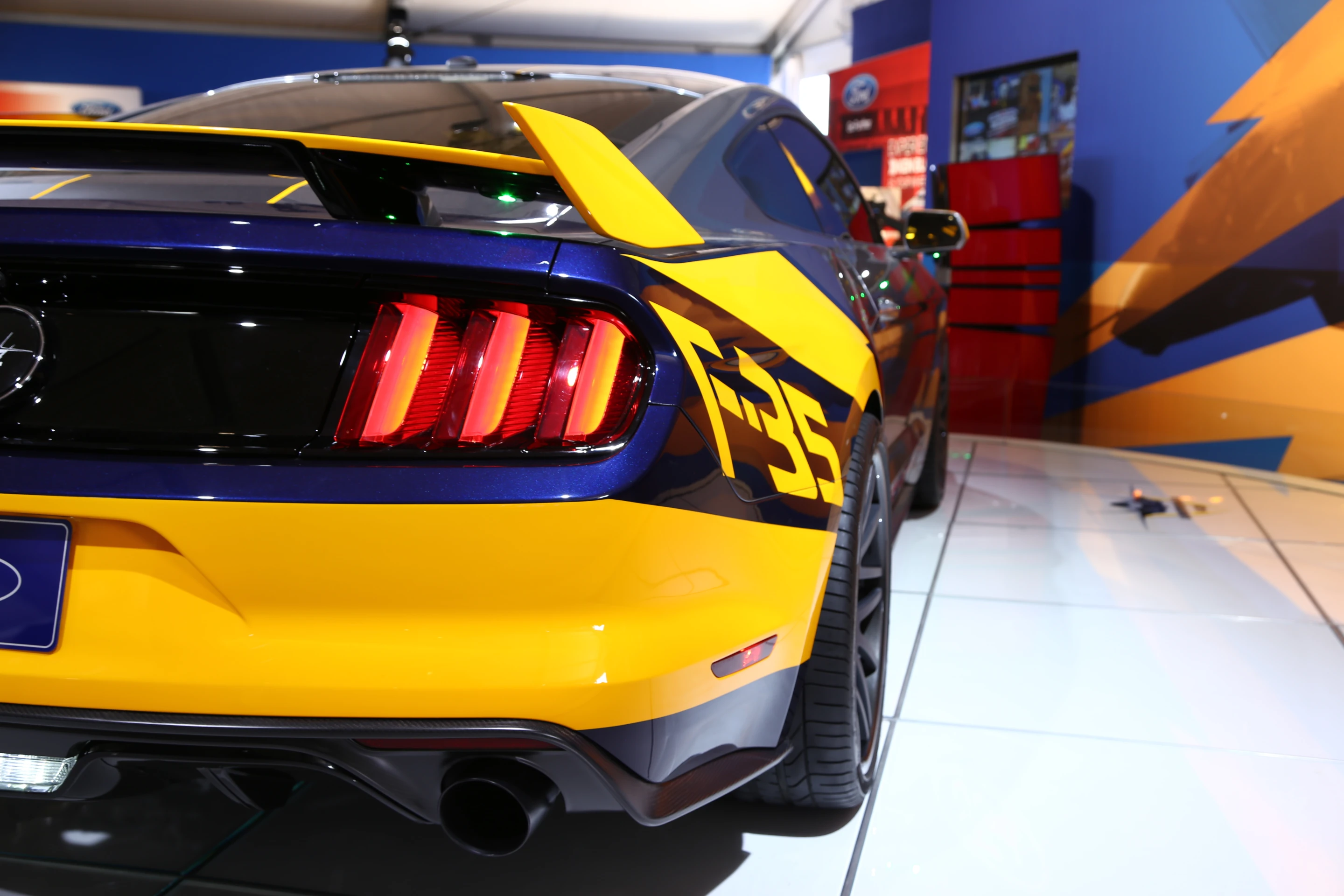 Limited edition F-35 Lightning II Mustang on display as part of fund raising the EAA's Young Eagles program (Photo: Angus MacKenzie/Gizmag.com)