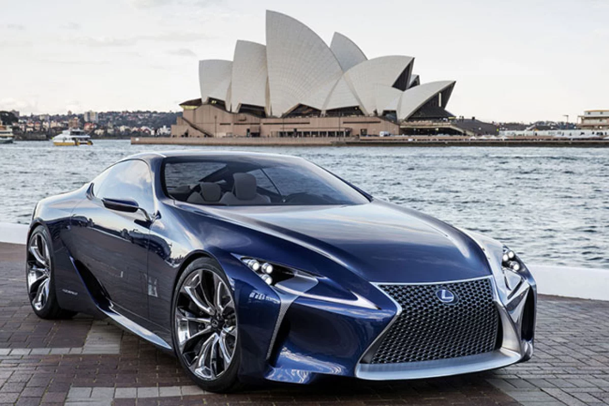 The Lexus LF-LC Blue concept vehicle in front of the Sydney Opera House
