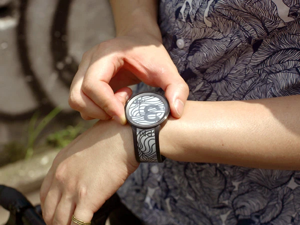 Choose the shirt wisely, and your watch can make your clothes perfectly