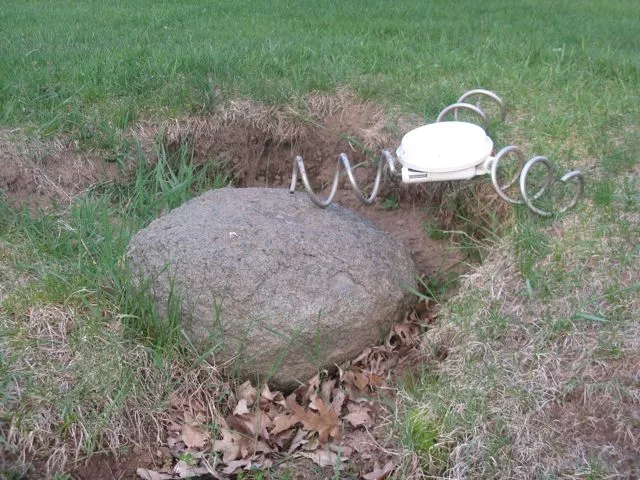 Engineer Tim Lexen has created a prototype ranger device that can move across rough terrain using an omnidirectional screw drive system (Photos: Tim Lexen)