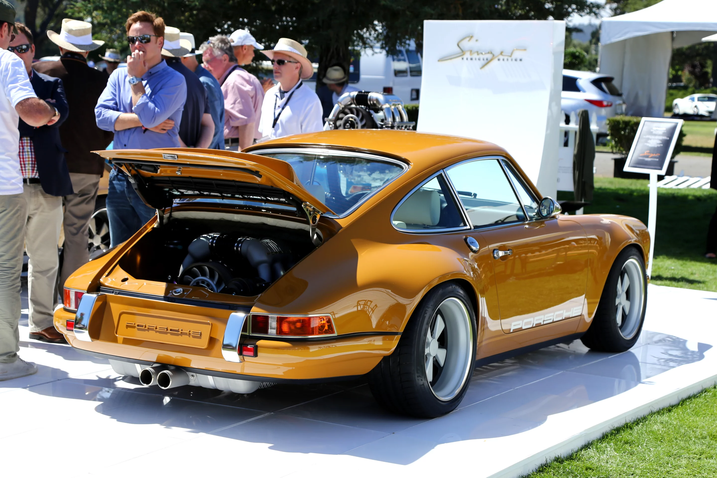 A remarkable Singer Porsche 911 on display (Photo: Angus MacKenzie/Gizmag.com)