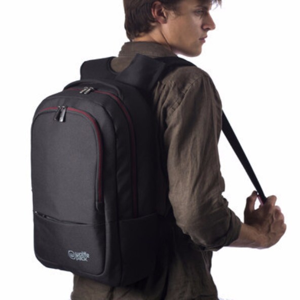 The ergonomic handle given a downward tug to release the cord lock and lower the bag