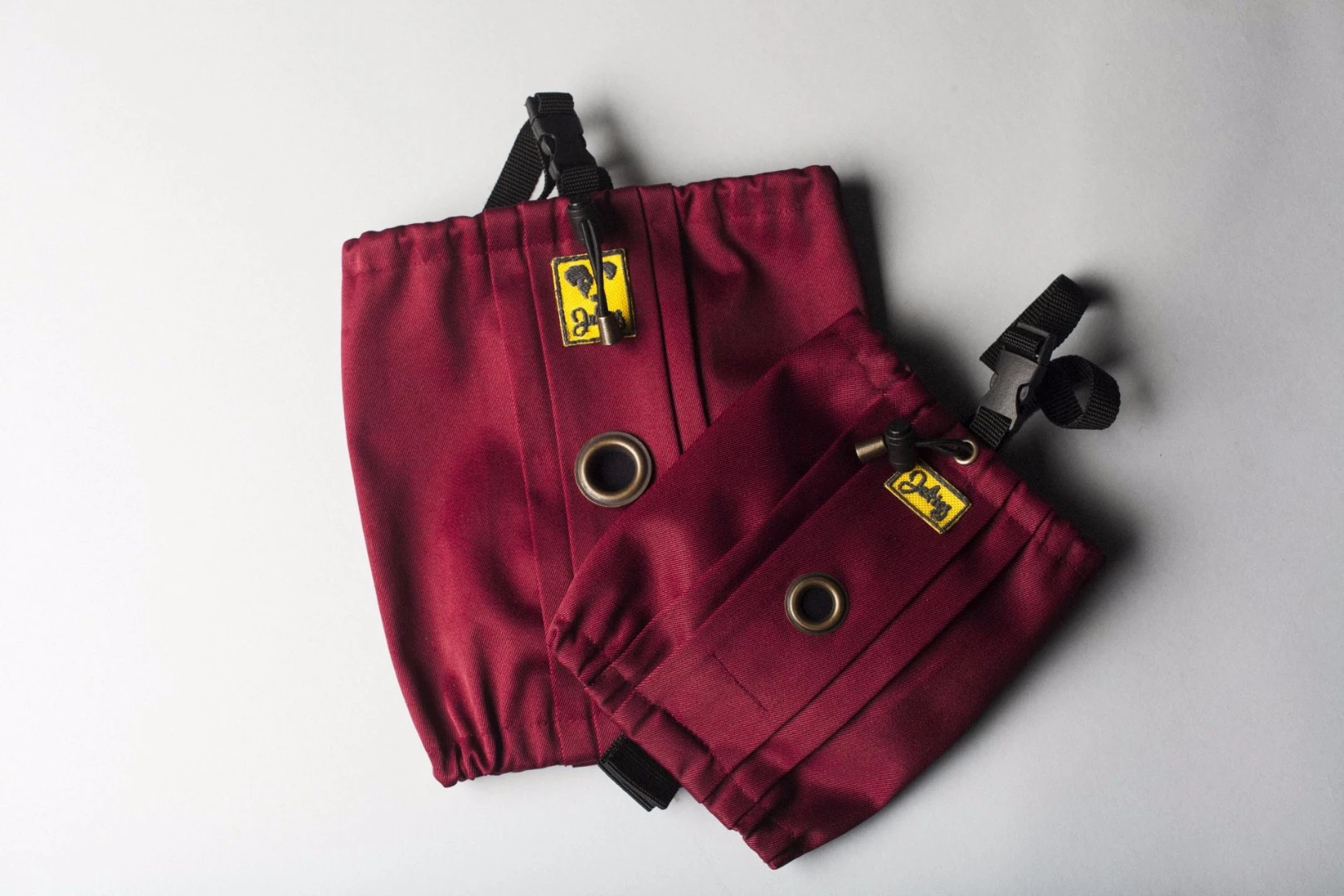 The Jekies Glovebag will come in two sizes