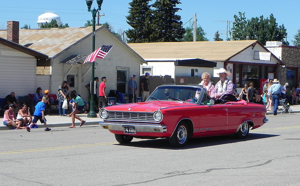 Then the real test came: the 1965 Dart GT’s first public performance as a parade car for the year