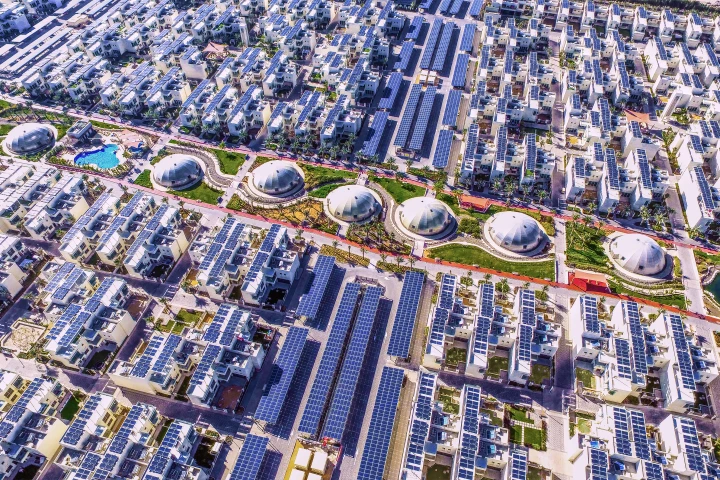 A "central green spine" runs down the center of Dubai's Sustainable City