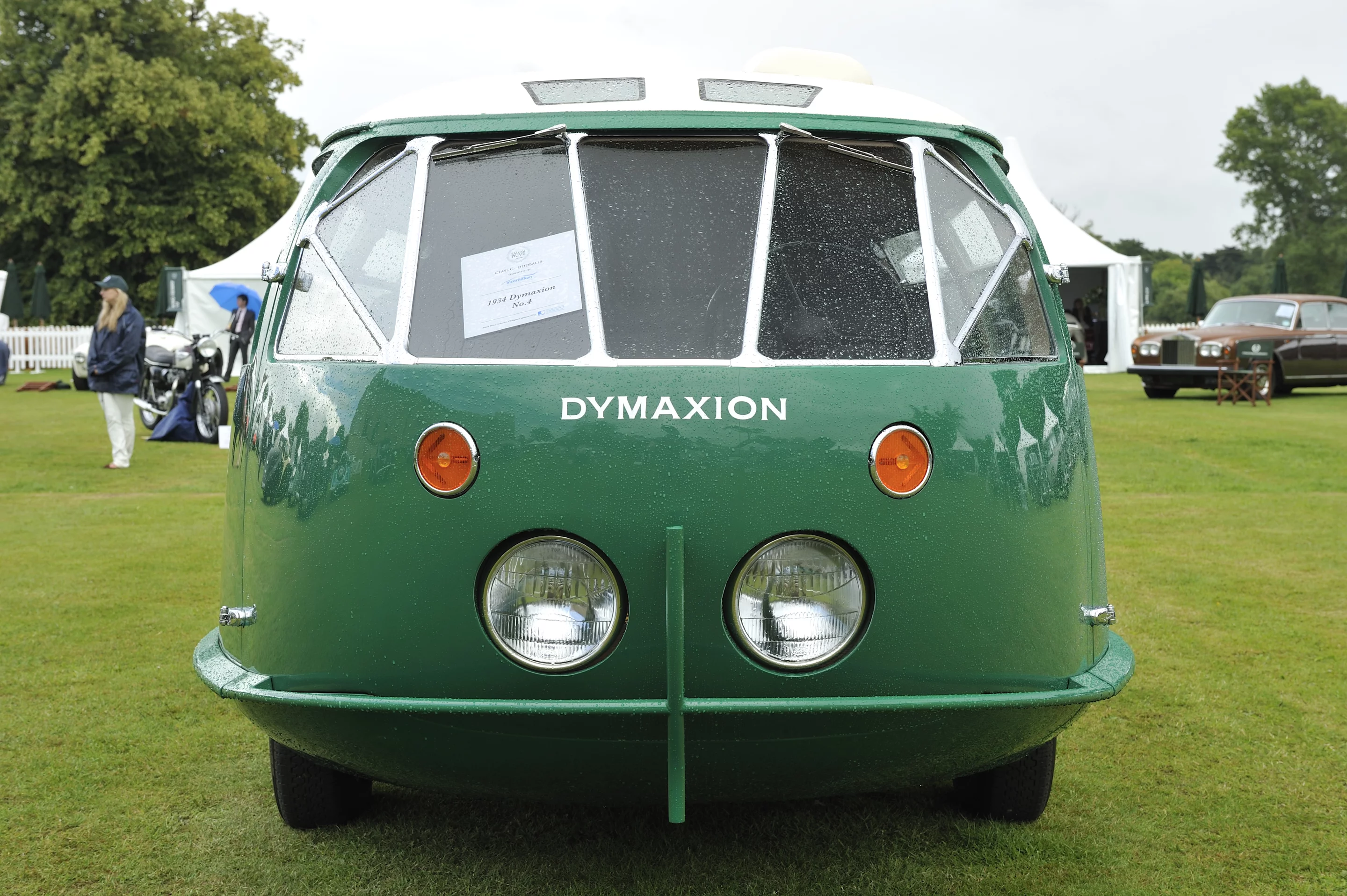 The Dymaxion car could transport 11 passengers and was timed at 90 miles per hour (140 km/h).