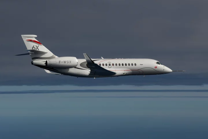 Falcon 6X in flight