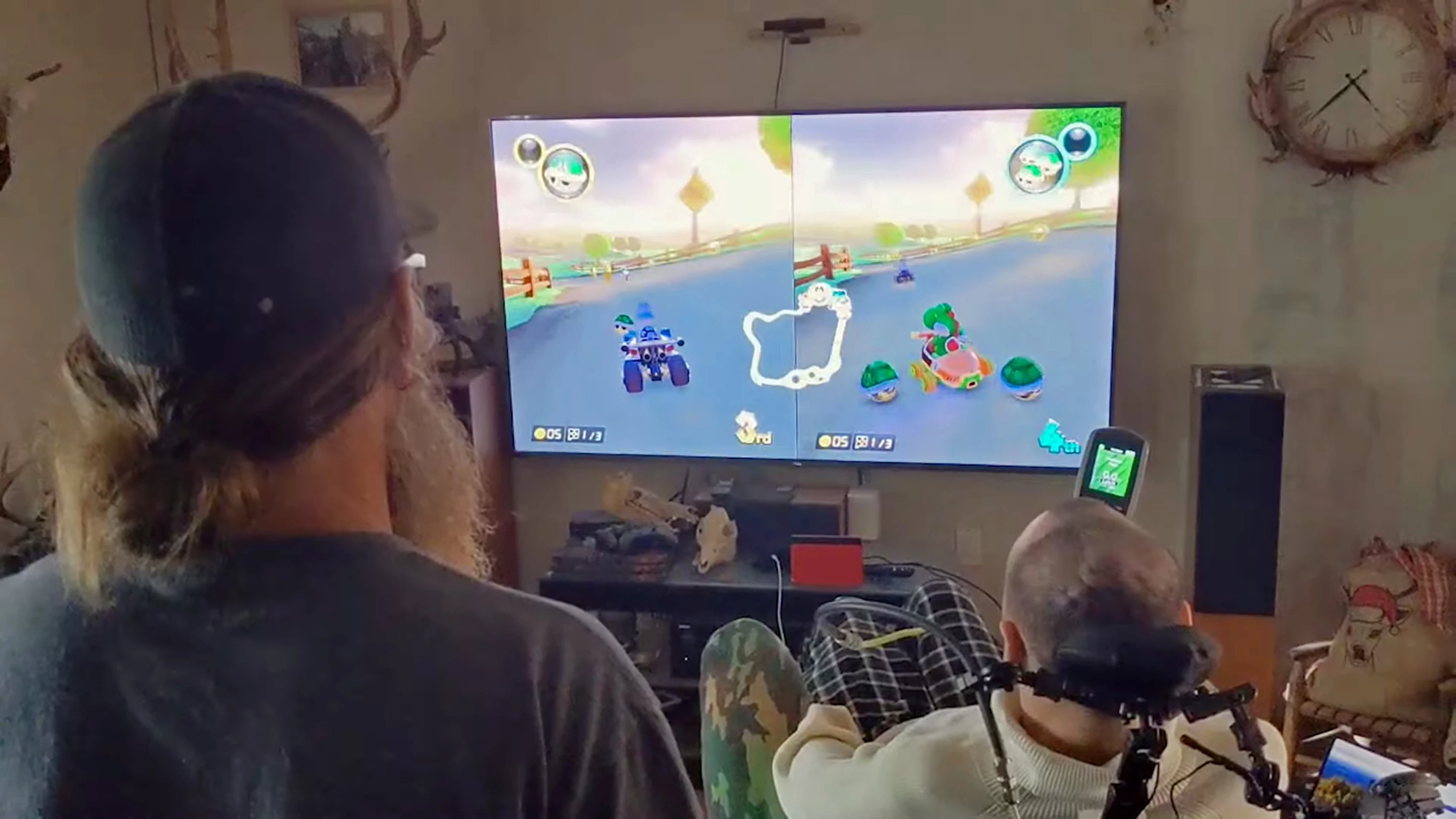Noland Arbaugh crushing the competition at Mario Kart using his new telekinetic powers