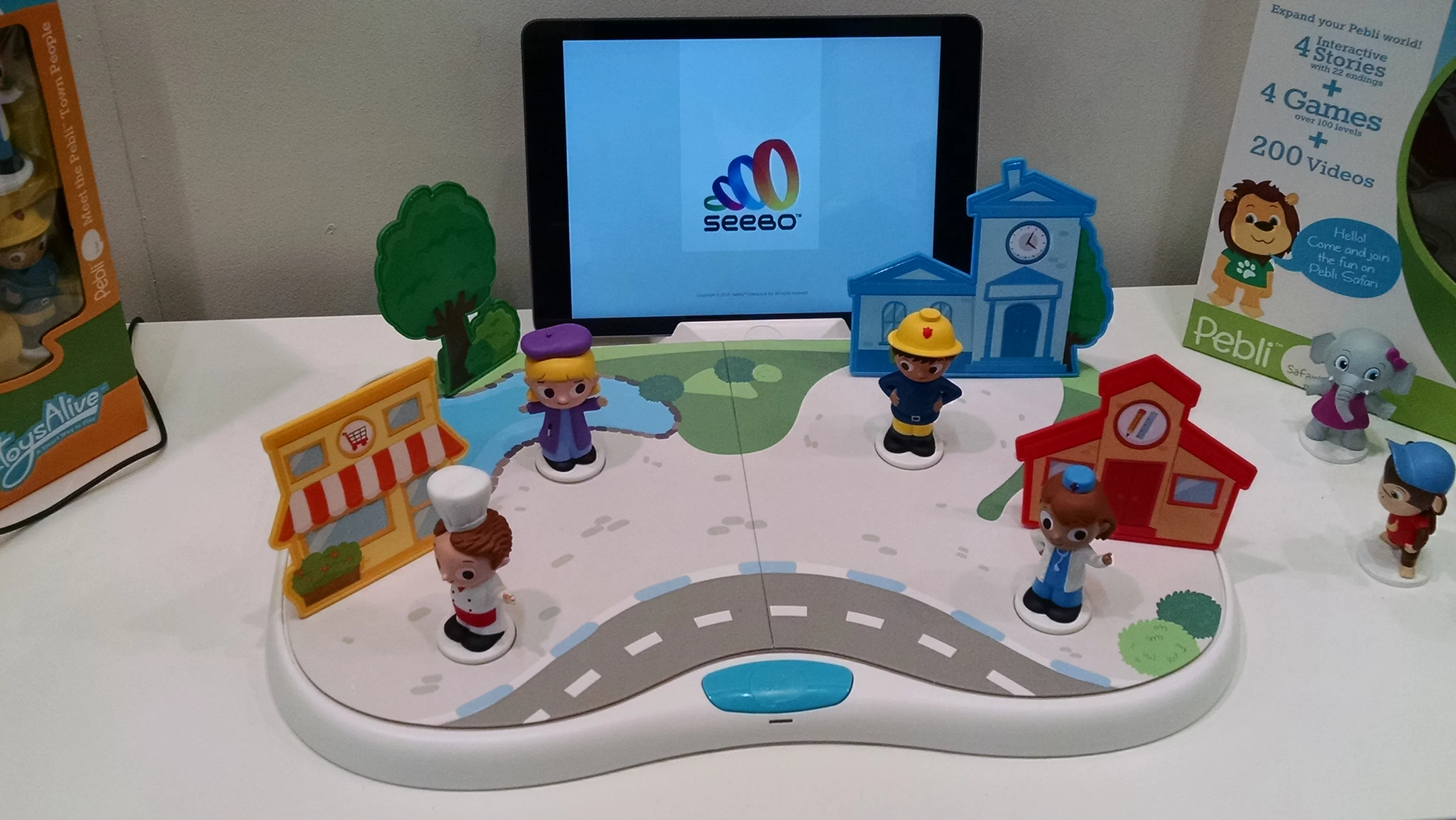 Children can hear different stories by repositioning the Pebli Town workers as prompted (Photo: C.C. Weiss/Gizmag)