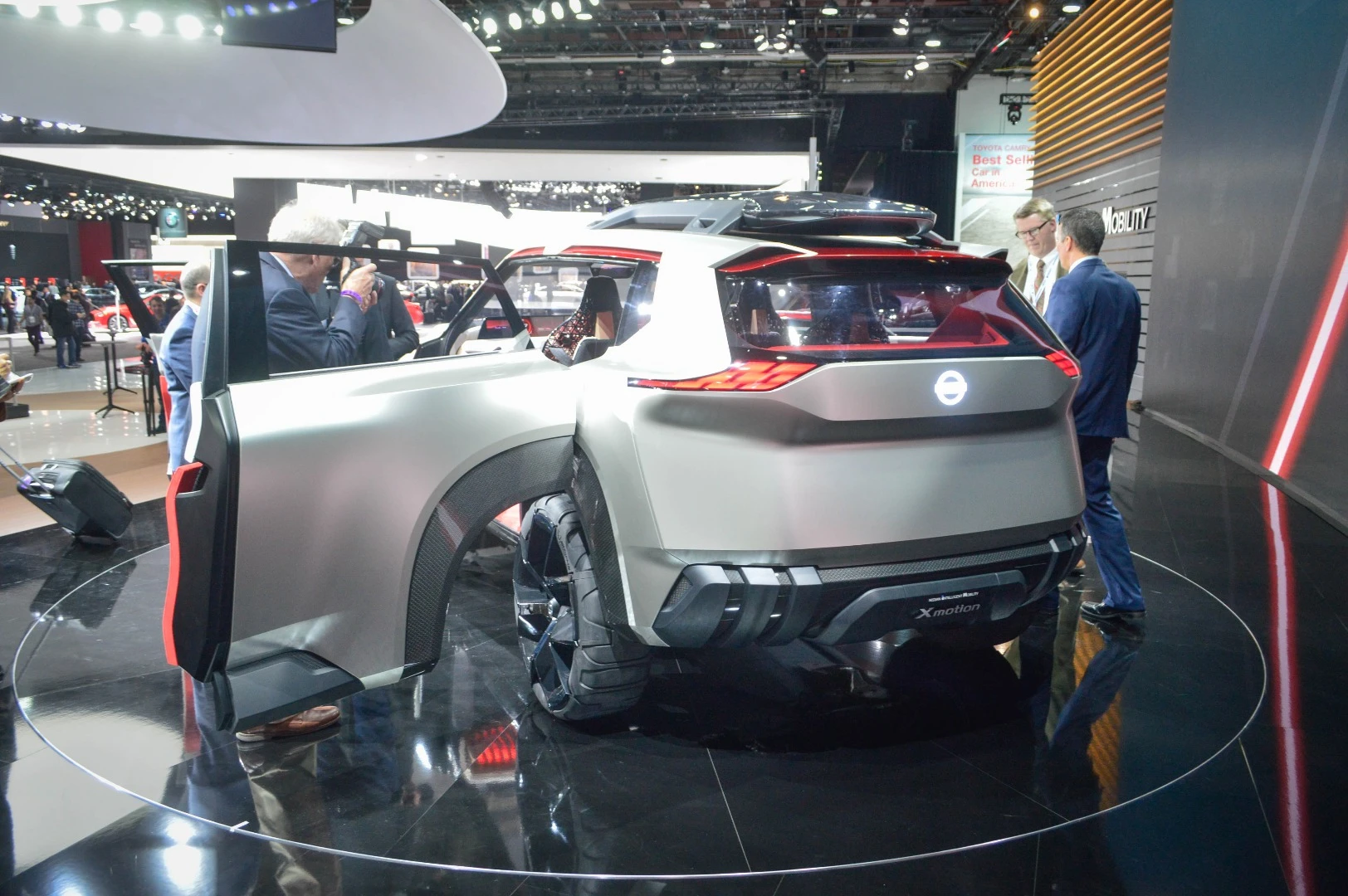 Nissan Xmotion concept