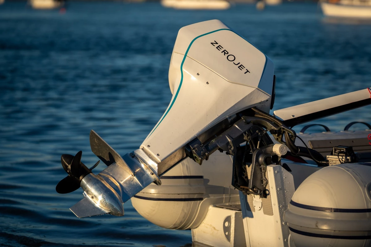 ZeroJet's first outboard motor