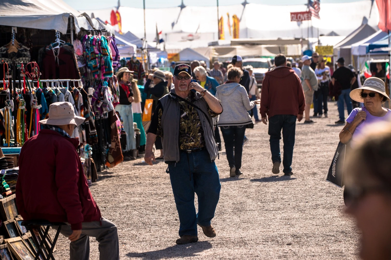 Wandering through the flea markets at the Quartzite RV show