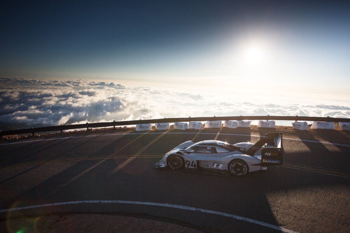 Above cloud level: Pikes Peak is more than 14,000 feet above sea level at the top
