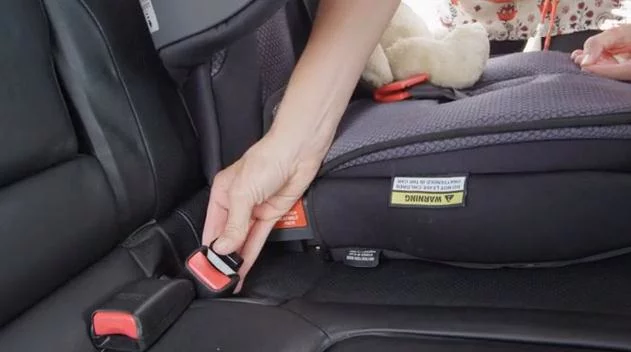 The kit also includes a couple of cartridges that adhere to two of the rear seatbelt buckles