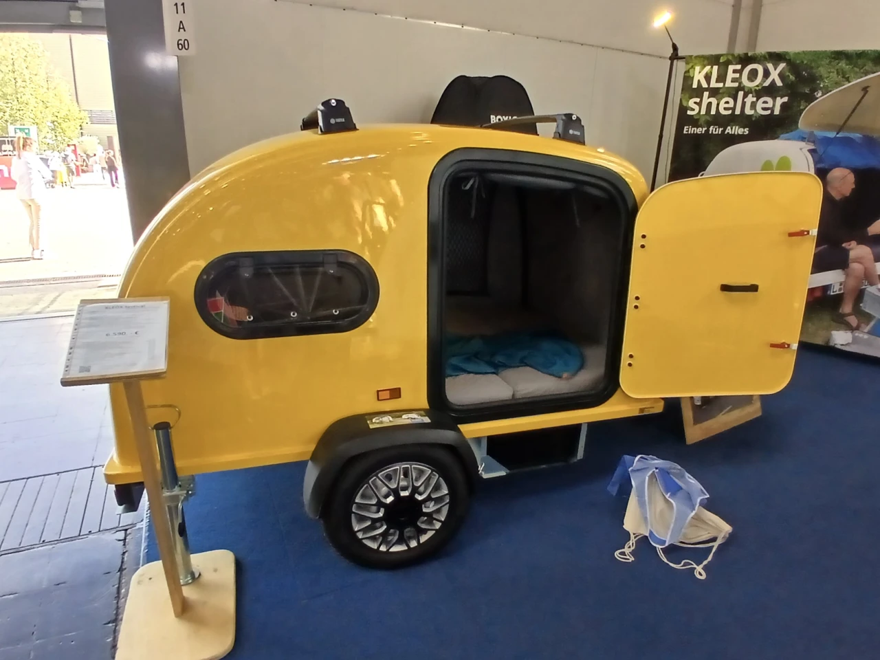 Kleox's curvy fiberglass design looks even better in yellow