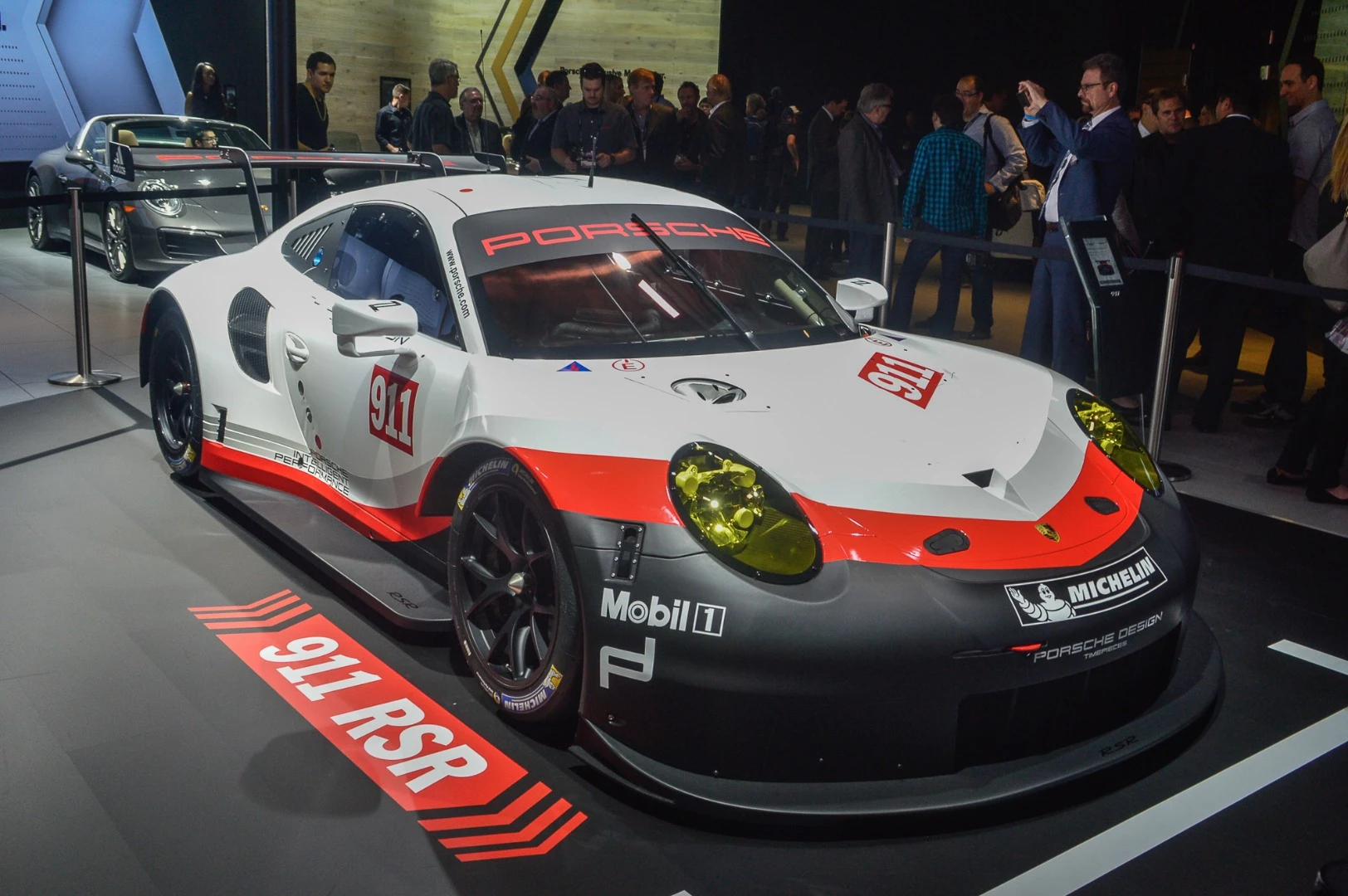 Porsche 911 RSR