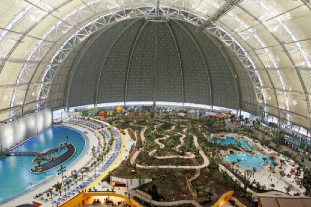 Building a tropical resort in Northern Germany