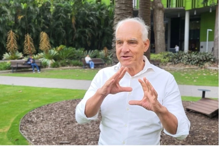 Mathematician Norman Wildberger, known for his work in rational trigonometry and universal hyperbolic geometry, has made history with this new research