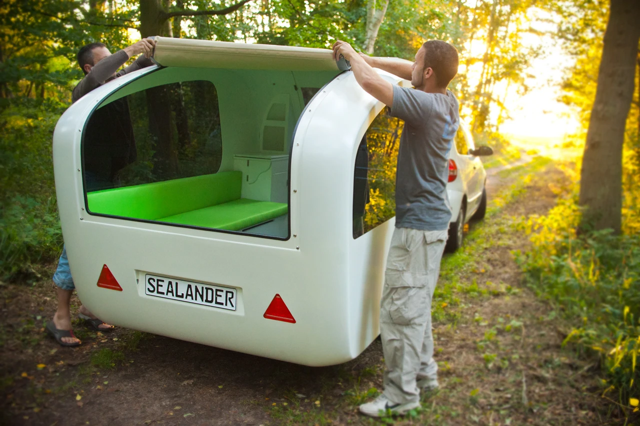 Featuring a removable roof, Sealander's interior will come customizable through a number of modules