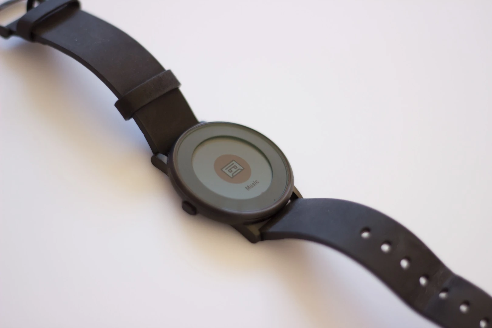 As its name suggests, this is the first Pebble with a round display