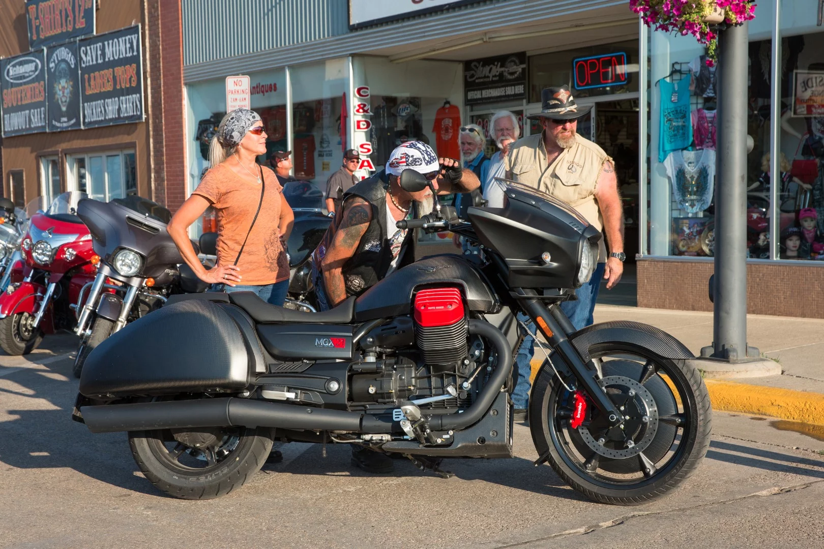The Flying Fortress might resemble a cruiser but has some decidedly different elements that will set it apart