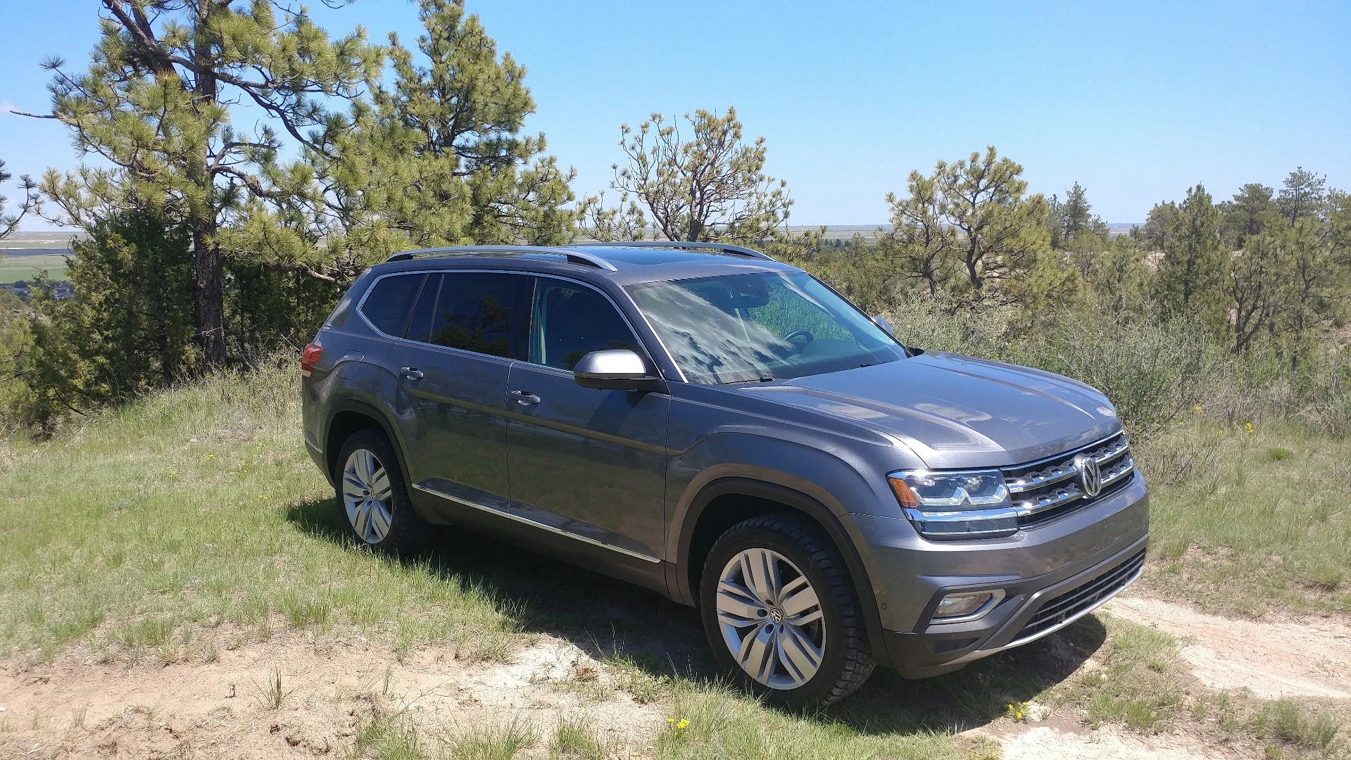 The exterior look of the 2018 Volkswagen Atlas is an aggressively beefy design that is very different from most VW vehicles