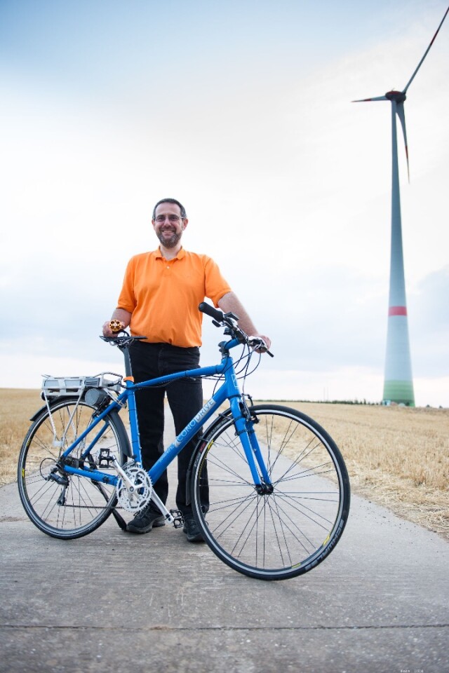 Alexander Theis and a ConoDrive-equipped test bike