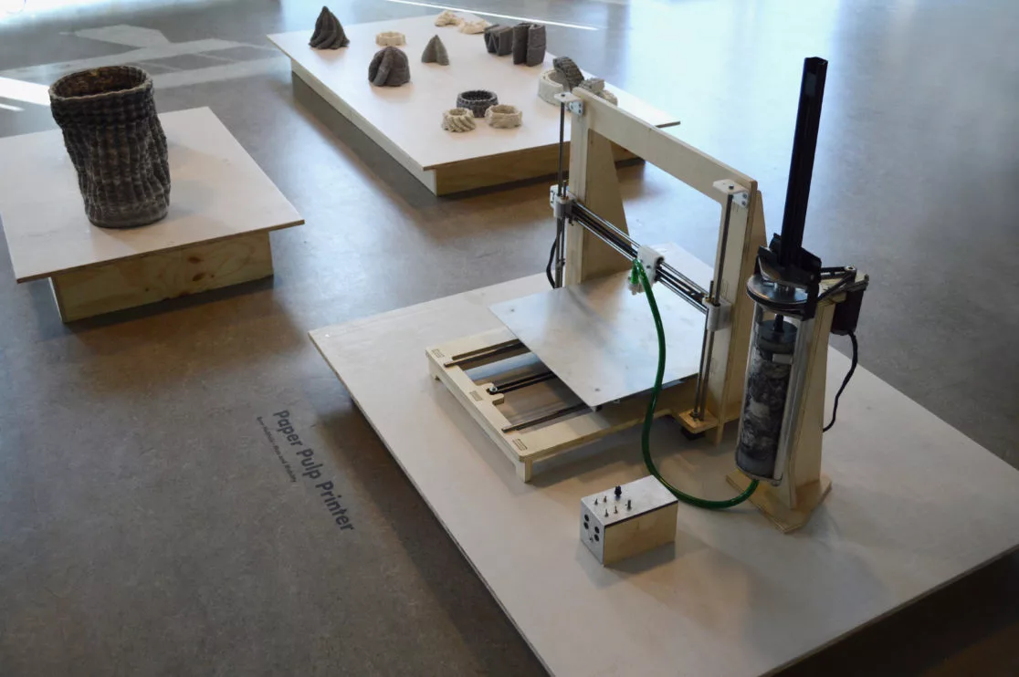 The Paper Pulp Printer and printed objects from Beer Holthuis
