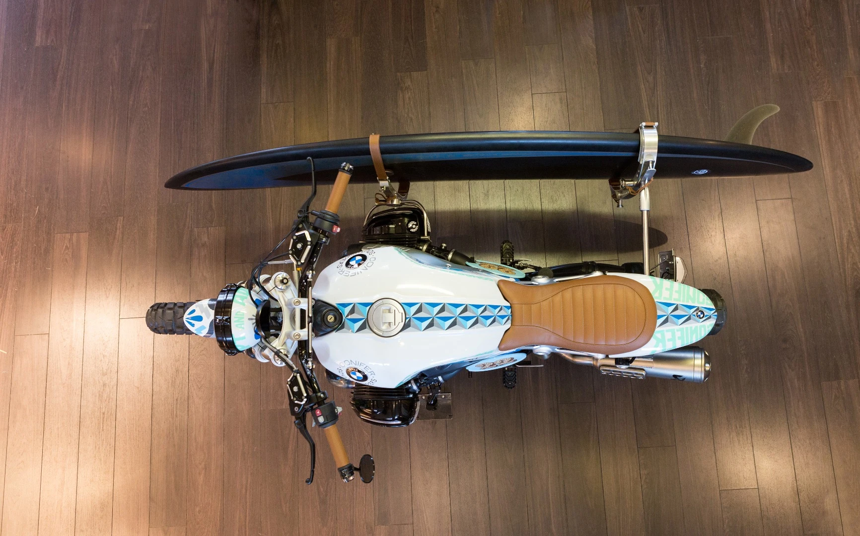 Even when carrying a large board, the BMW Concept Path 22 allows enough space for the rider to sit and ride normally