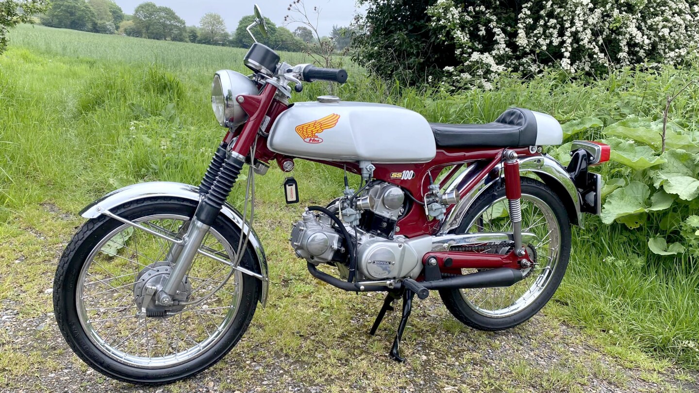 One of Allen Millyard's earliest creations, this is a bonsai 100cc v-twin created from two 50cc Honda motors.
