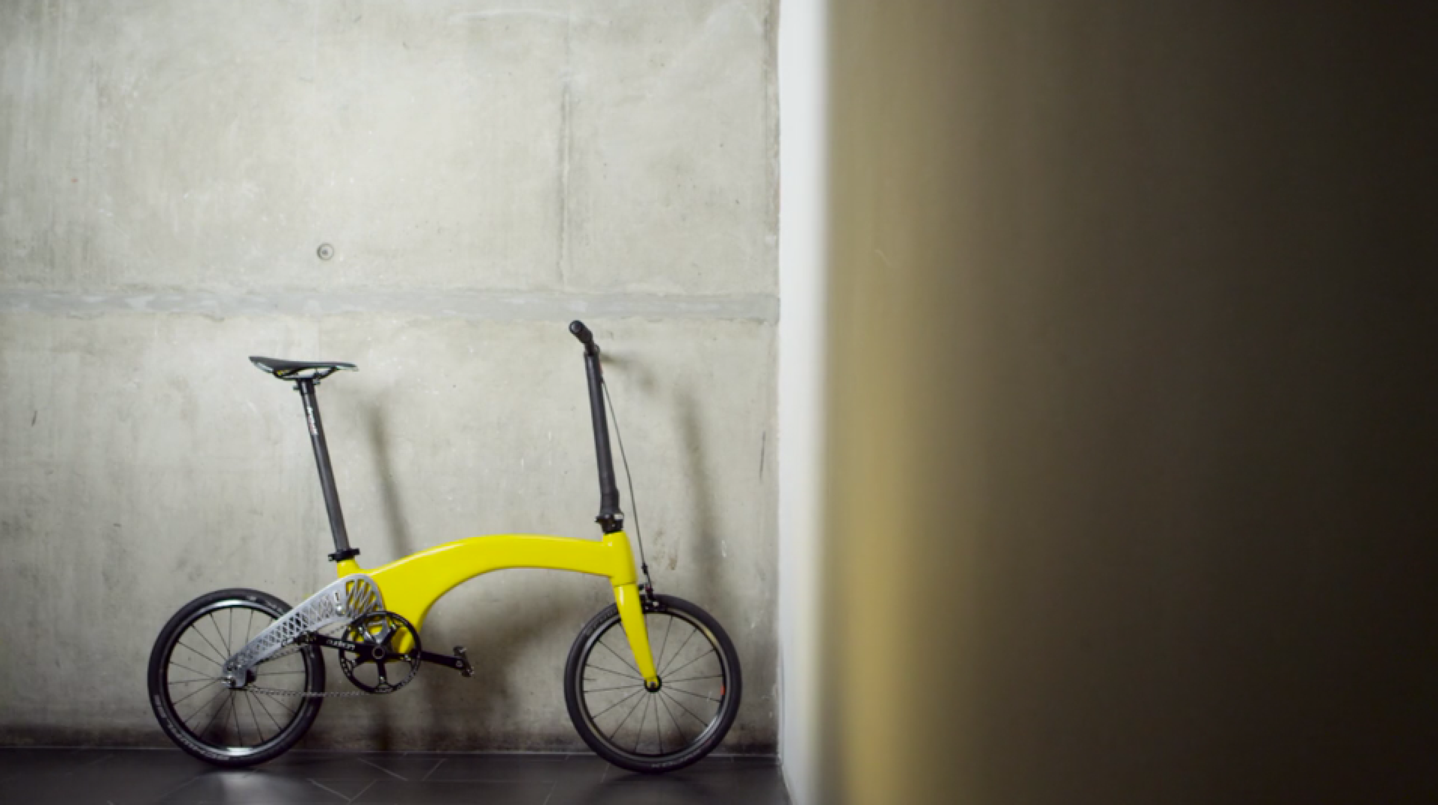 World's lightest folding bike pedals to production