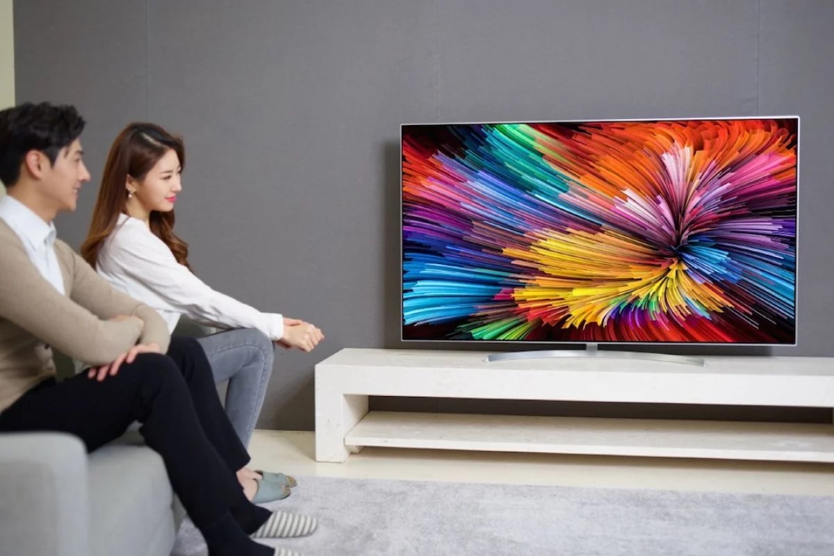 LG has unveiled its new line of Super UHD TVs, making use of Nano Cells to improve color reproduction