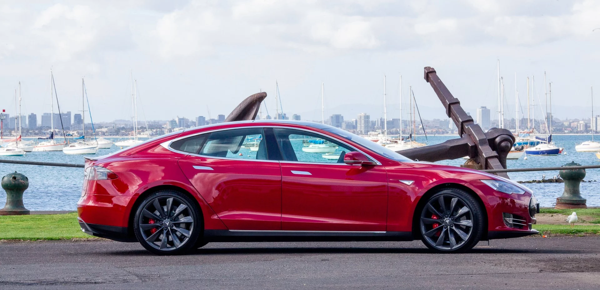 The Model S' long body looks good, but it can struggle around town