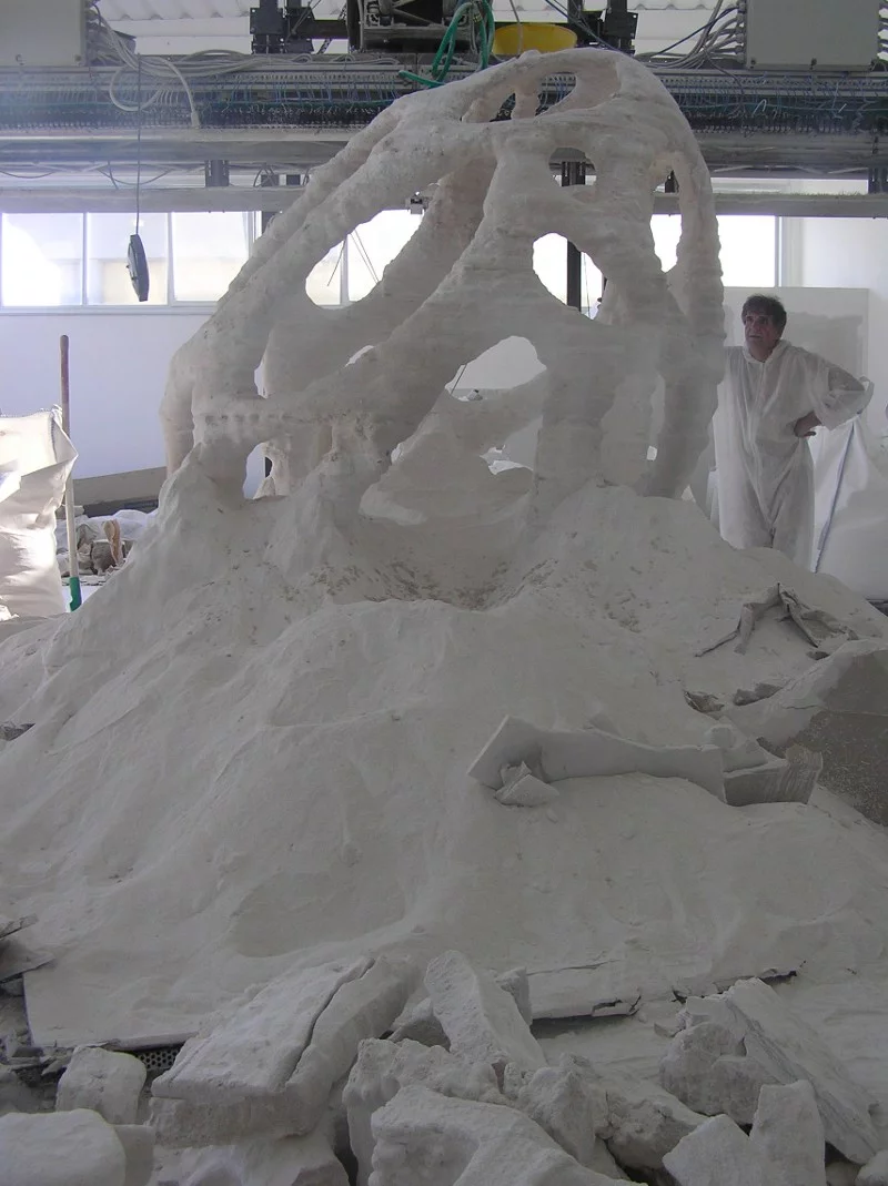 Removing the sand after the printout has been completed