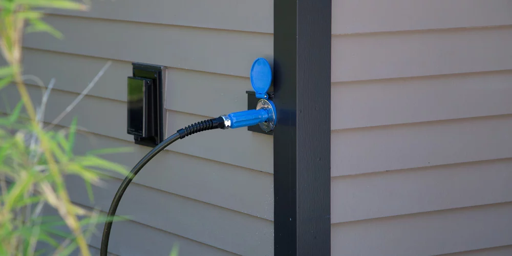 Made from stainless steel, the House Hydrant will require professional installation, but promises the quick connection offered by the hose adapter with the same O-ring design