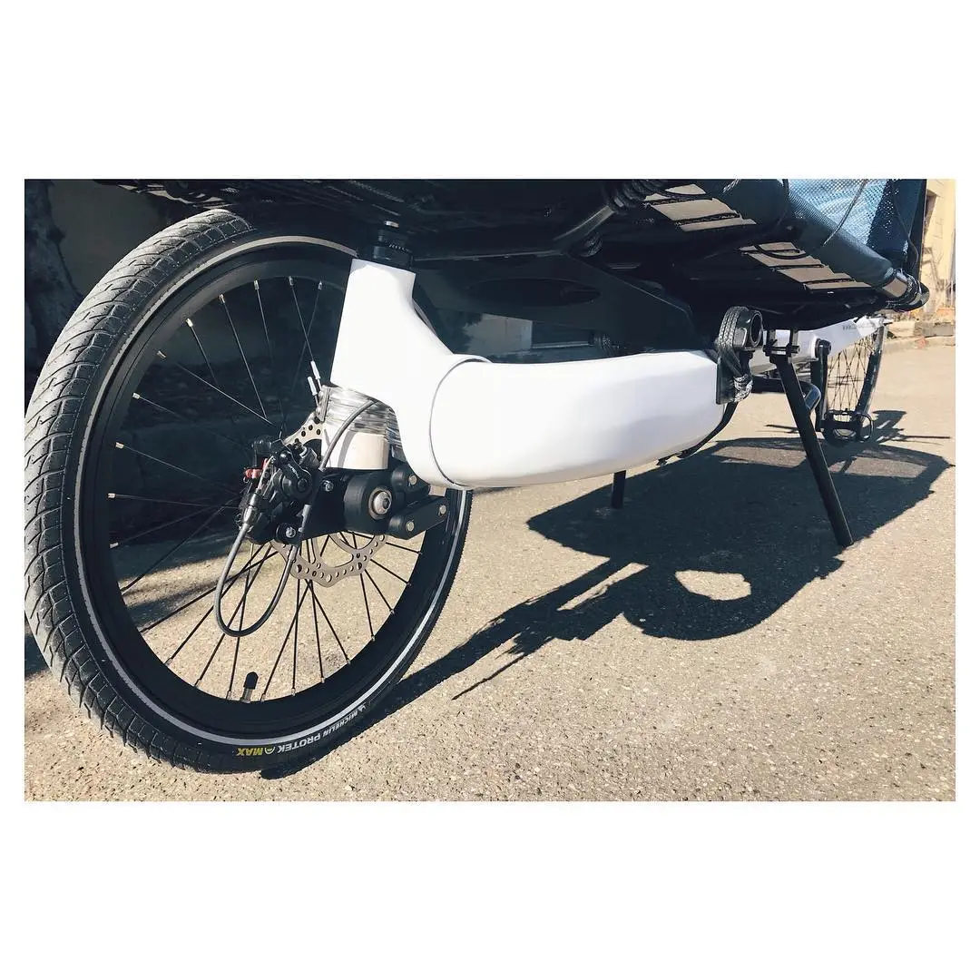 The VeloSled features wishbone suspension and redundant cable steering