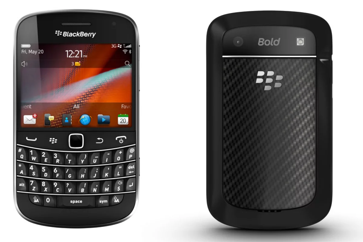 The new BlackBerry Bold 9900 and Bold 9300 smartphones will run on BlackBerry OS 7