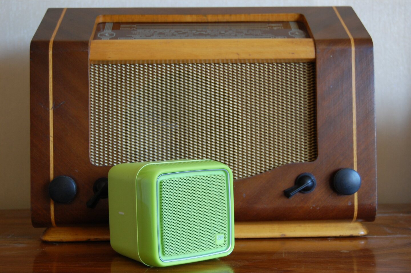 Old meets new - an Invicta radio gets up close and personal with the Q2