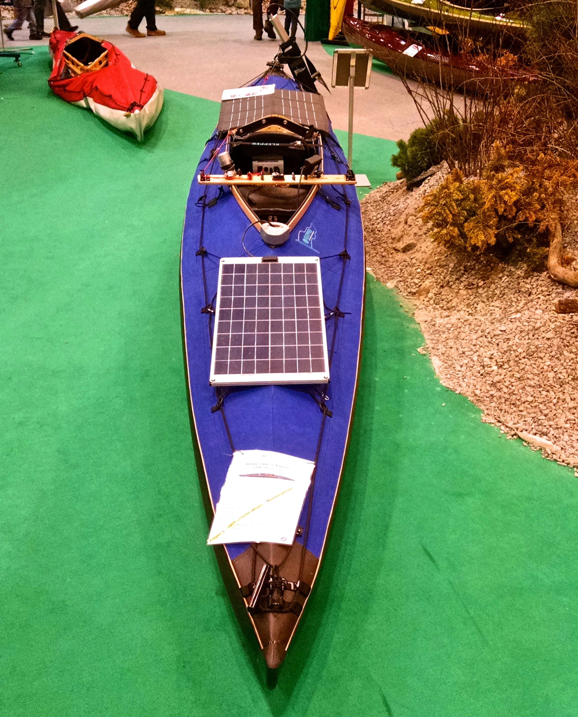 Klepper shows the E-Kayak with both rigid and folding solar panels (Photo: C.C. Weiss/Gizmag.com)