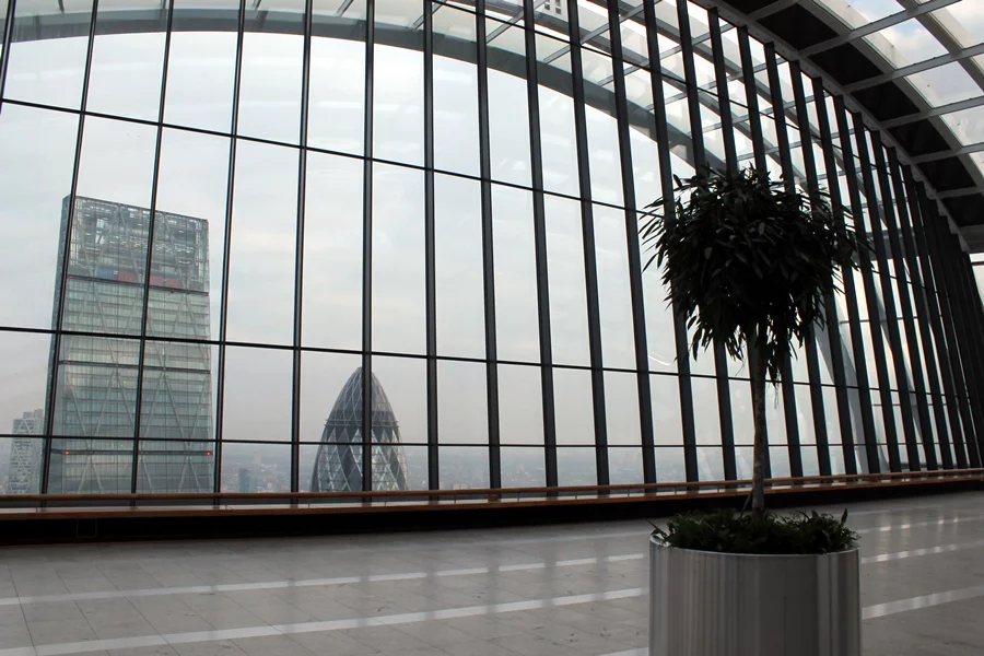 A view of the Leadenhall Building and the Gherkin from the Sky Garden (Photo: Stu Robarts/Gizmag)