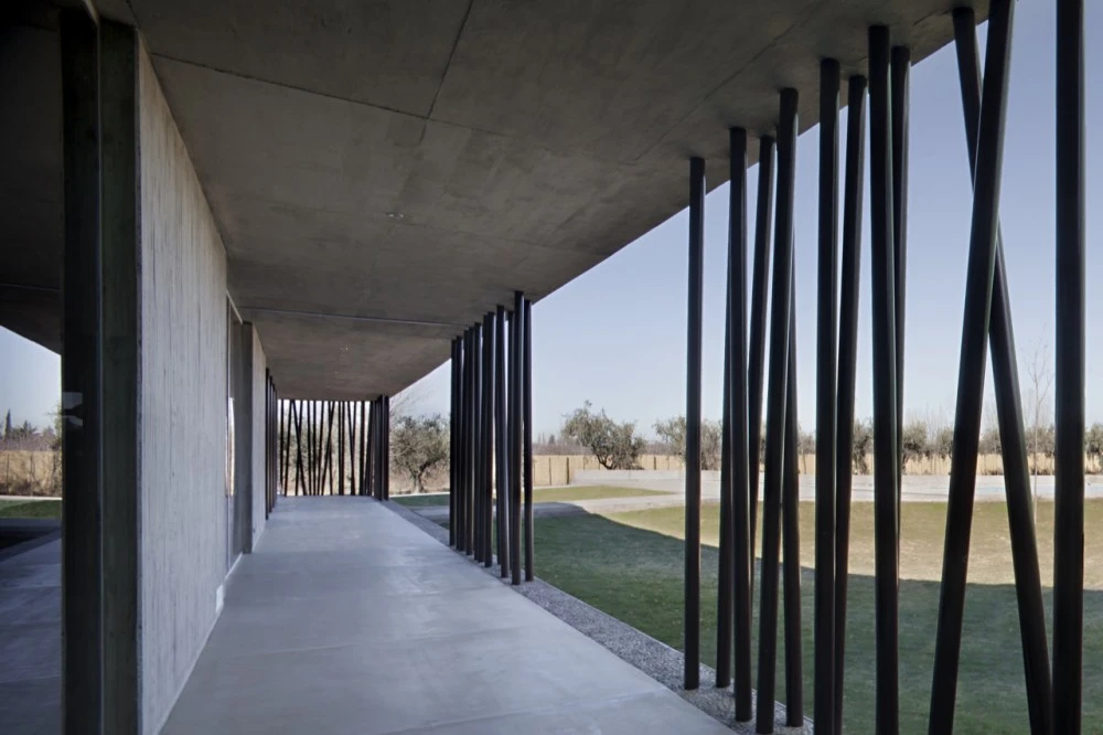 The building is also protected by an external verandah that scales the building