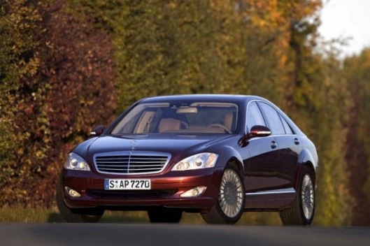 Mercedes-Benz E 320 BLUETEC