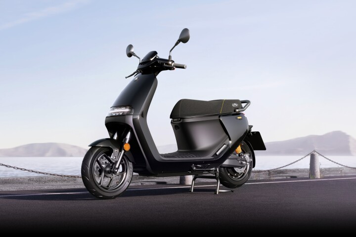 The Segway E300SE reportedly rockets from a standing start to 50 km/h in 2.9 seconds