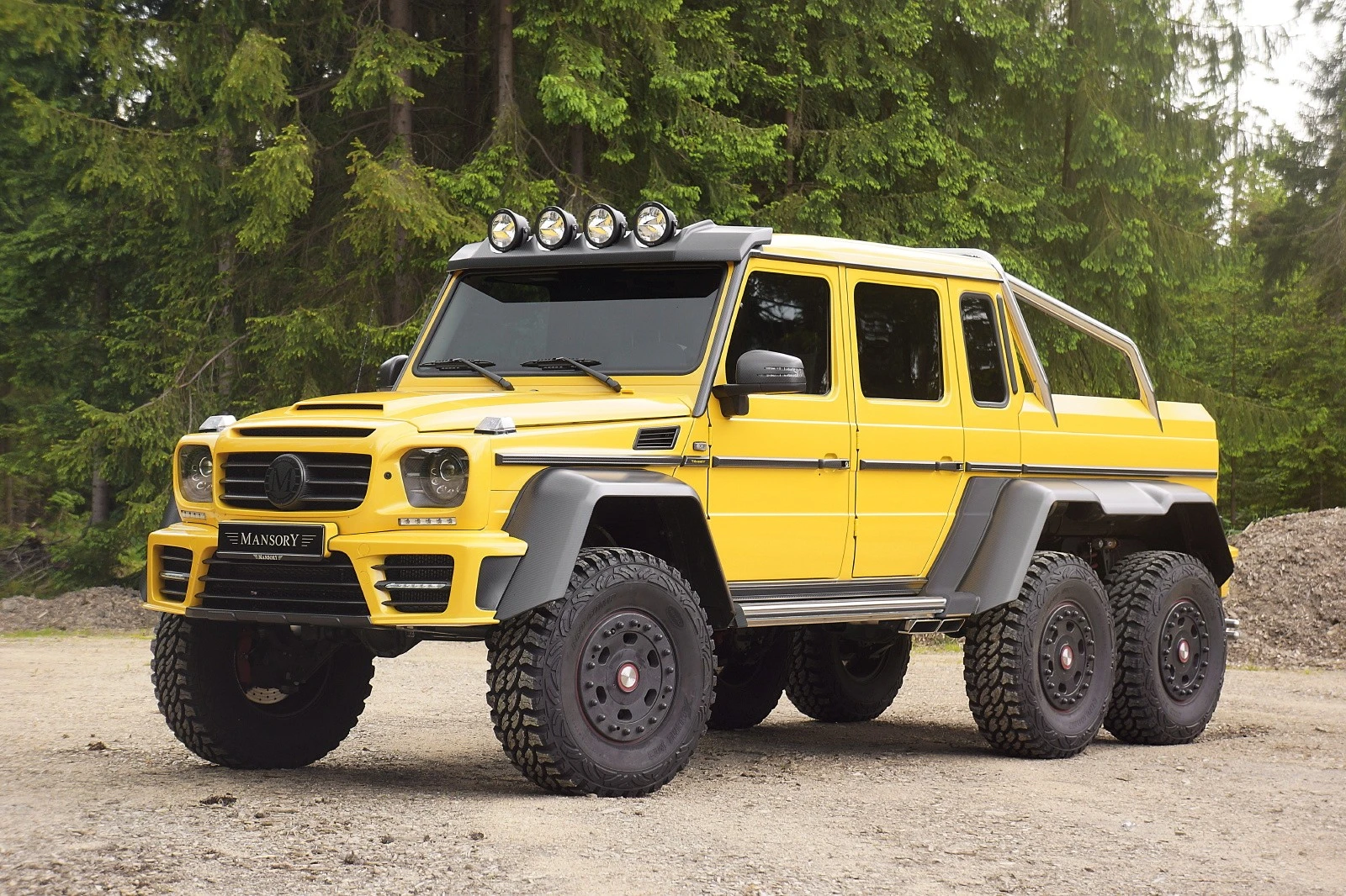 829 hp, 738 lb-ft, six driven wheels