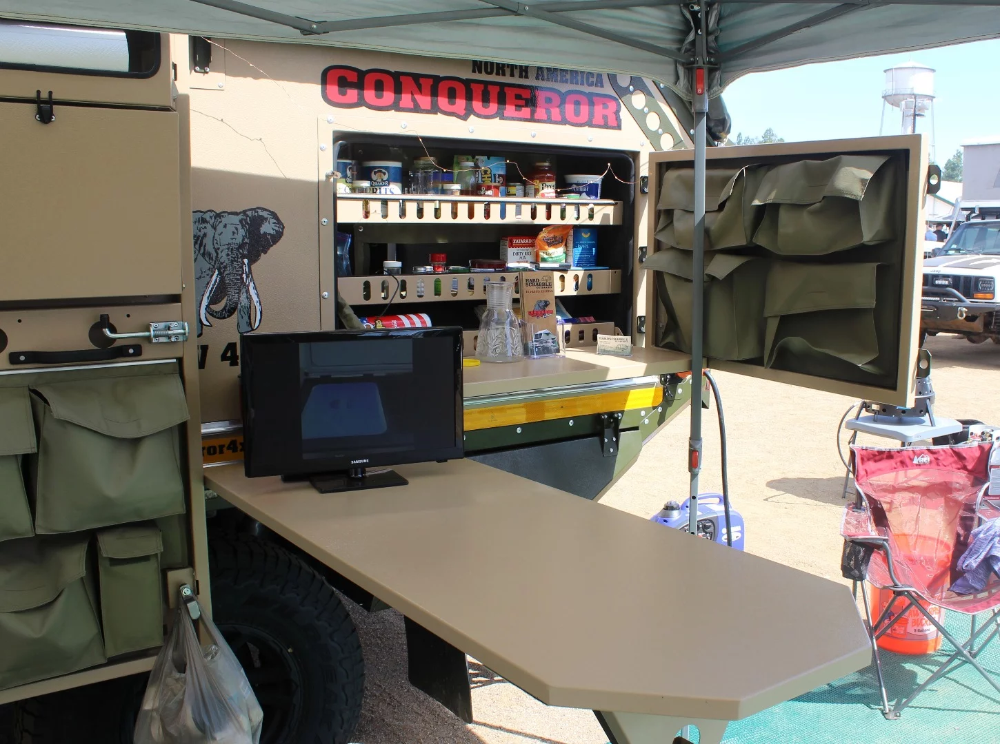 Conqueror UEV 490 trailer